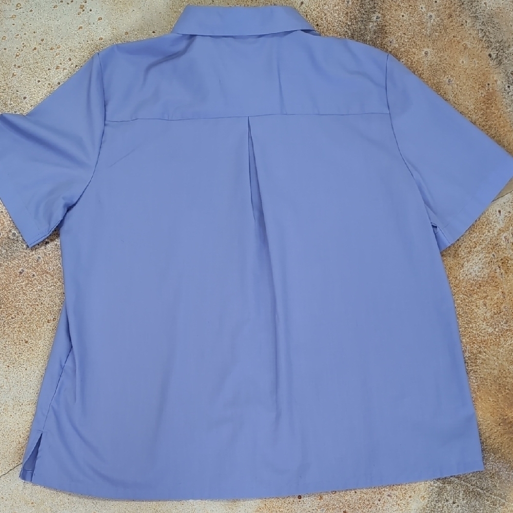 Foxcroft | Periwinkle Blue Heart Pocket Button Down Short Sleeve Size 14 - Picture 6 of 9